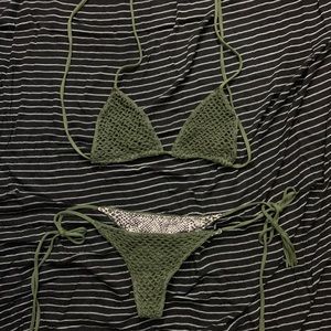 Acacia 2 piece crochet set